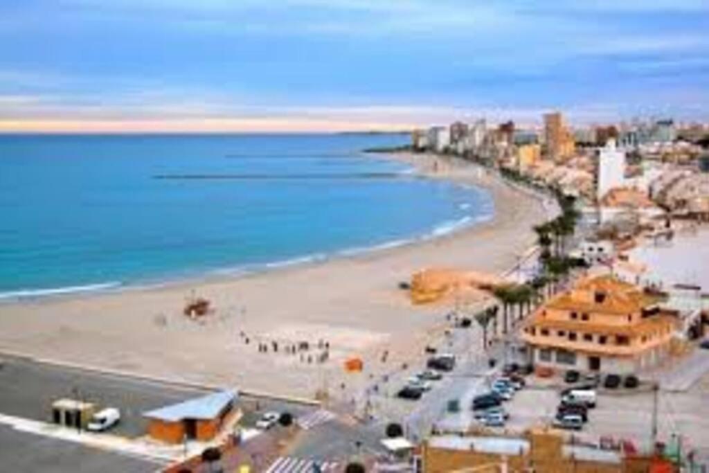 Ferienwohnung A 1 Minuto De La Playa Del Campello Exterior foto